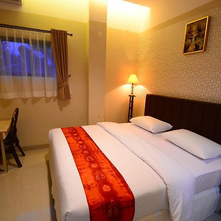ควีน ซิตี้ โฮเต็ล Hotel บันจาร์มาซิน ภายนอก รูปภาพ