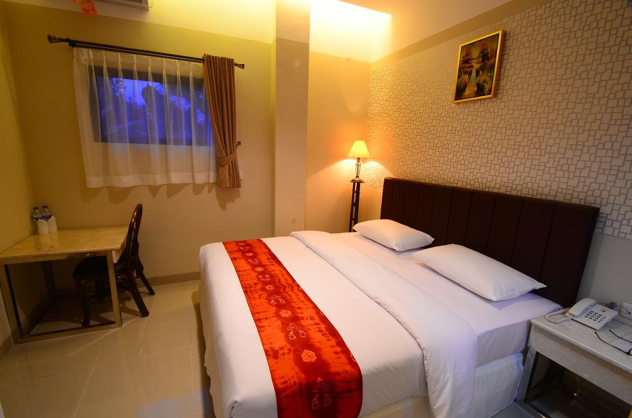 ควีน ซิตี้ โฮเต็ล Hotel บันจาร์มาซิน ภายนอก รูปภาพ