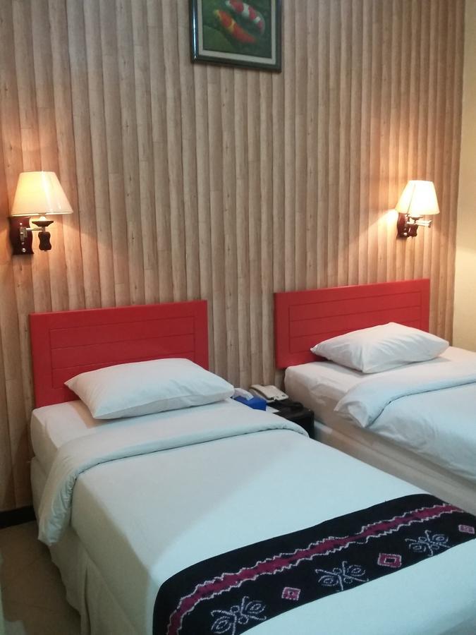 ควีน ซิตี้ โฮเต็ล Hotel บันจาร์มาซิน ภายนอก รูปภาพ