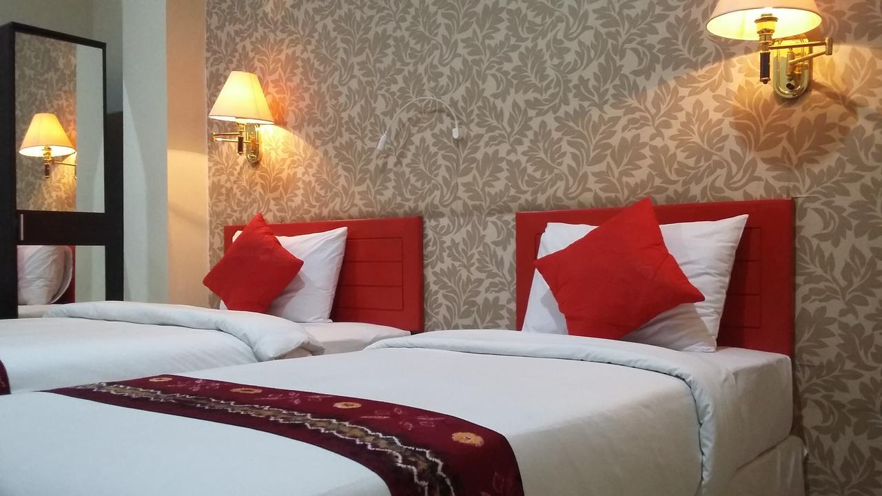ควีน ซิตี้ โฮเต็ล Hotel บันจาร์มาซิน ภายนอก รูปภาพ